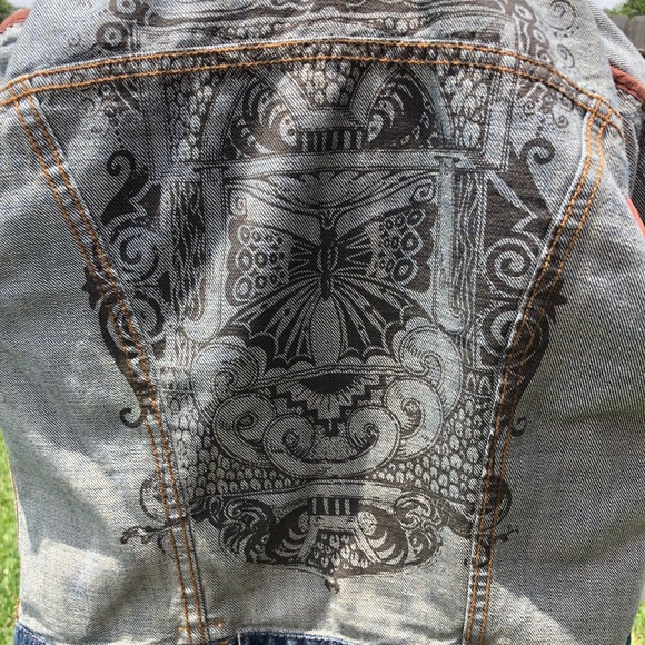 Cabi lilac sleeveless pullover & Jean jacket combo - Picture 11 of 11